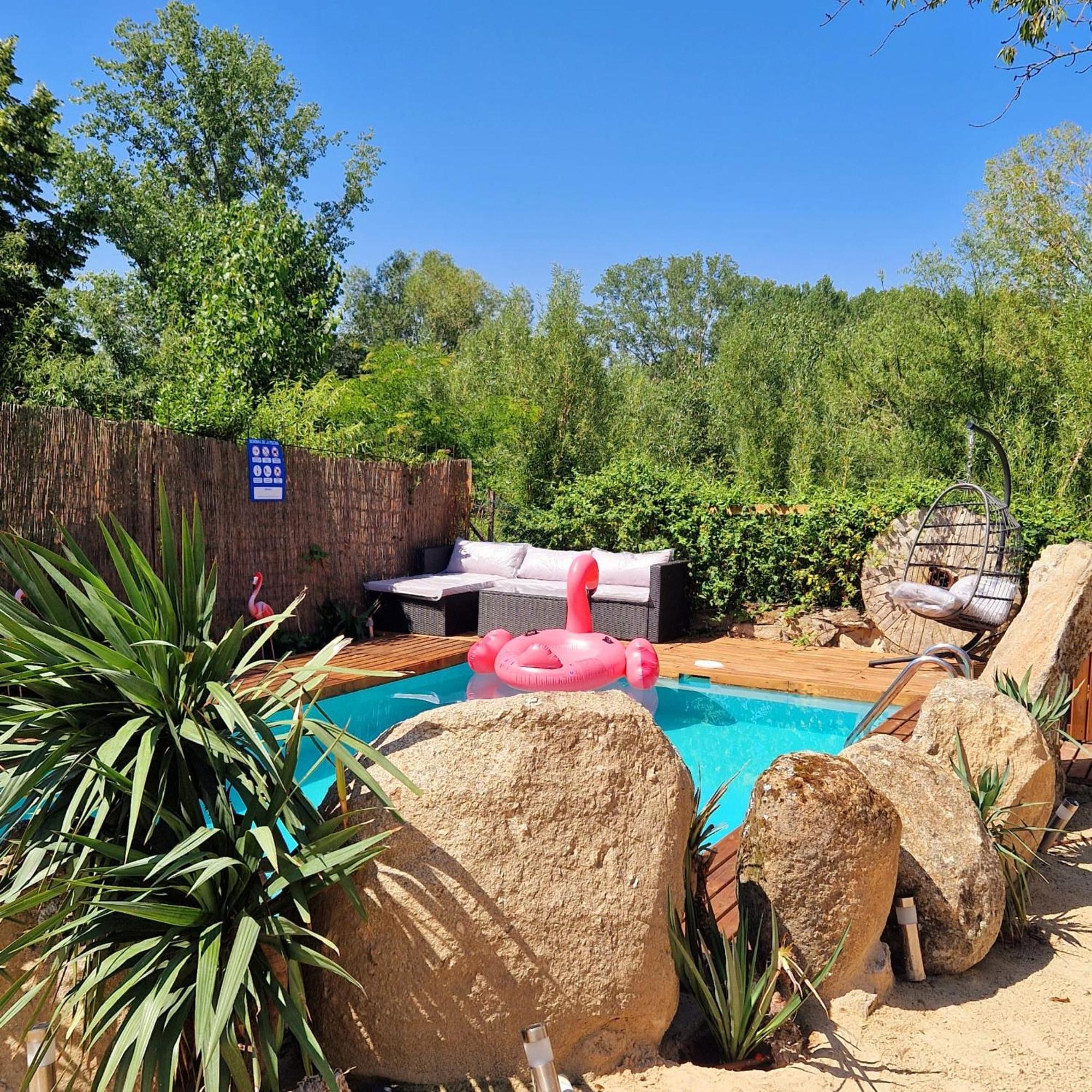 Complejo Oasis Beach Sobre El Rio Huerta  外观 照片