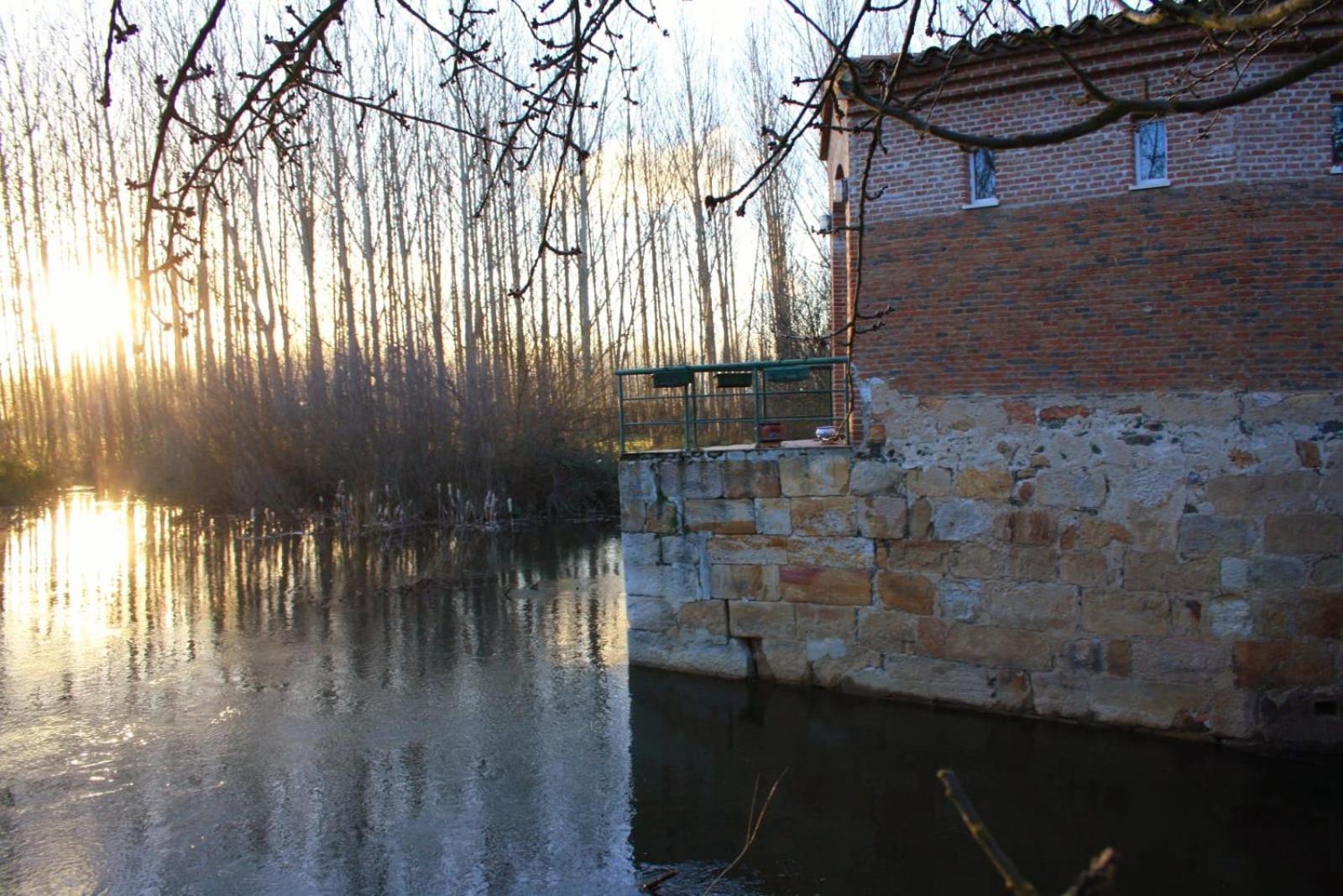 Complejo Oasis Beach Sobre El Rio Huerta  外观 照片