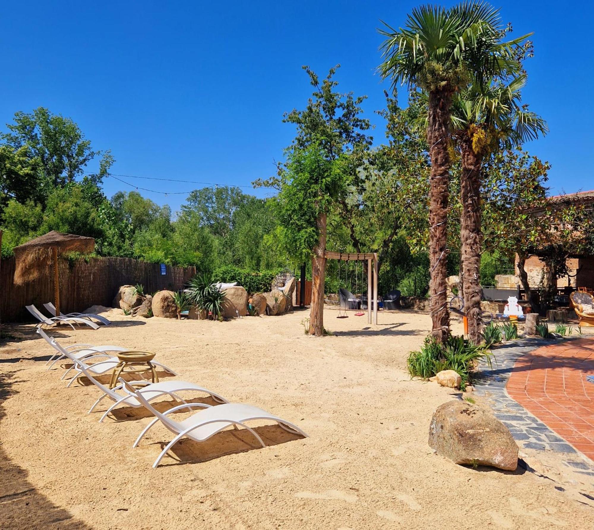 Complejo Oasis Beach Sobre El Rio Huerta  外观 照片